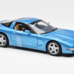 Chevrolet Corvette C5 Blå Metallic UT Models 1:18 - image 4 of 6
