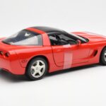 Chevrolet Corvette C5 Hardtop Röd UT Models 1:18 - image 2 of 6