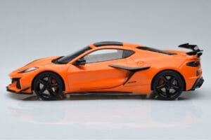 Chevrolet Corvette C8 Z06 Orange GT Spirit 1:18 GT417 Resin — bild 3 av 6