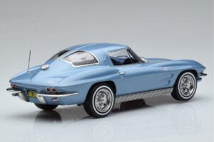 Chevrolet Corvette C2 Sting Ray Blå Norev 1:18 189050 Metall — bild 2 av 6
