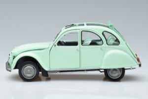 Citroen 2CV 6 Club Grön Norev 1:18 181486 Metall — bild 4 av 7