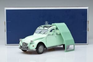 Citroen 2CV 6 Club Grön Norev 1:18 181486 Metall — bild 7 av 7