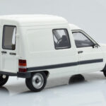 Citroen C15 D Vit Otto 1:18 - image 2 of 6