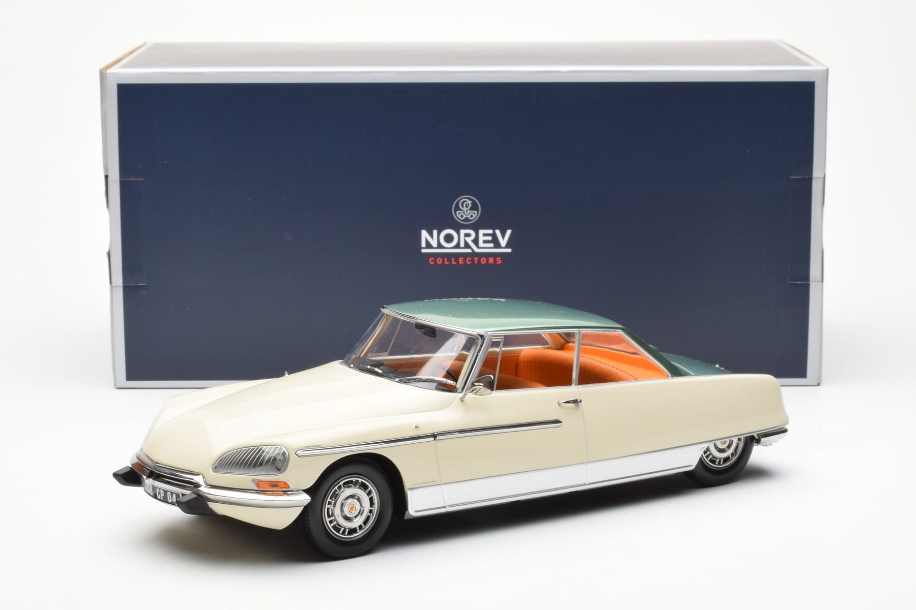 Citroen DS 21 Le Leman Cabriolet Elfenben och Grön Norev 1:18 181751 Metall — bild 6 av 6
