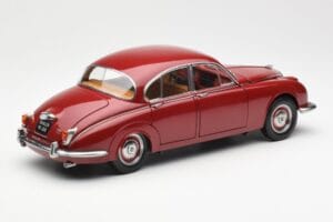 Daimler 250 V8 Röd Paragon 1:18 PA-98312 Metall — bild 3 av 8