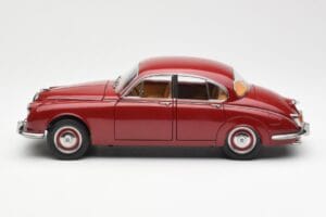 Daimler 250 V8 Röd Paragon 1:18 PA-98312 Metall — bild 4 av 8