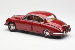 Daimler 250 V8 Röd Paragon 1:18 PA-98312 Metall — bild 7 av 8