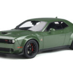 Dodge Challenger R/T SCAT Pack Widebody Grön GT Spirit 1:18