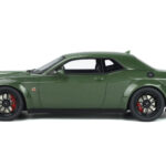 Dodge Challenger R/T SCAT Pack Widebody Grön GT Spirit 1:18 - image 3 of 5