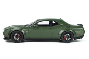 Dodge Challenger R/T SCAT Pack Widebody Grön GT Spirit 1:18 GT815 Resin — bild 3 av 5
