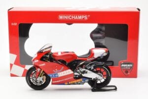 Ducati Desmosedici MotoGP Prova 2002 Minichamps 1:12 122020099 Metall — bild 4 av 4