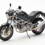 Ducati Monster M900 Svart Minichamps 1:12 - image 2 of 4