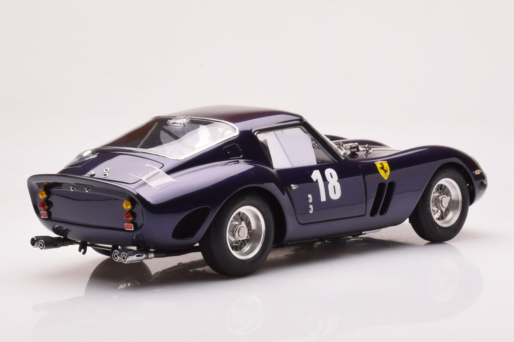 Ferrari 250 GTO Monterey Historic Races Laguna Seca 2004 CMC 1:18 M-255 Metall — bild 2 av 7