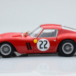 Ferrari 250 GTO #22 24 Hours of Le Mans 1962 Kyosho 1:18 - image 4 of 10