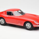 Ferrari 275 GTB Röd CMR 1:18 CMR033 - image 4 of 6