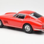 Ferrari 275 GTB Röd CMR 1:18 CMR033 - image 5 of 6