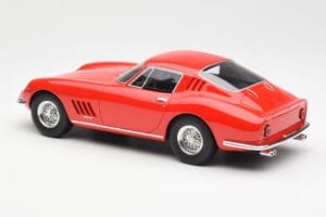 Ferrari 275 GTB Röd CMR 1:18 CMR033 Metall — bild 5 av 6