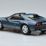 Ferrari 308 GTS Blå Norev 1:18 - image 6 of 7