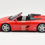 Ferrari F355 Spider Röd UT Models 1:18 - image 3 of 6