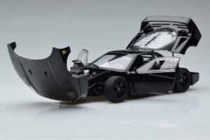 Ferrari F40 Lightweight Svart Kyosho 1:18 08412BK Metall — bild 9 av 12