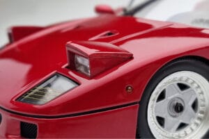 Ferrari F40 Röd Metallic Asia Exclusive Kyosho 1:18 08416RM-G Metall — bild 10 av 14