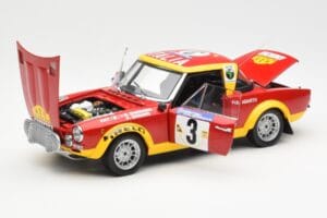 Fiat 124 Abarth #3 Barbasio / Sodano East African Safari Rally 1974 Sun Star 1:18 4952 Metall — bild 2 av 8