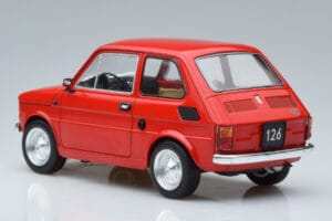 Fiat 126 Röd MCG 1:18 MCG18323 Metall — bild 5 av 6