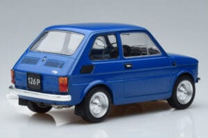 Fiat 126P Blå MCG 1:18 MCG18324 Metall — bild 2 av 6