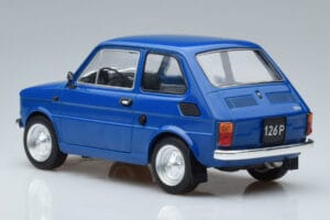 Fiat 126P Blå MCG 1:18 MCG18324 Metall — bild 5 av 6