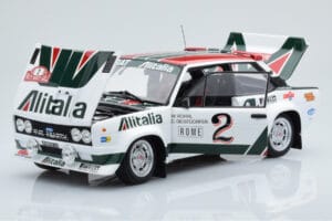 Fiat 131 Abarth Alitalia #2 W. Röhrl / C. Geistdörfer Rally Monte Carlo 1978 Kyosho 1:18 08376G Metall — bild 2 av 10