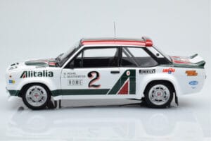 Fiat 131 Abarth Alitalia #2 W. Röhrl / C. Geistdörfer Rally Monte Carlo 1978 Kyosho 1:18 08376G Metall — bild 4 av 10