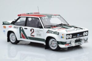 Fiat 131 Abarth Alitalia #2 W. Röhrl / C. Geistdörfer Rally Monte Carlo 1978 Kyosho 1:18 08376G Metall — bild 6 av 10