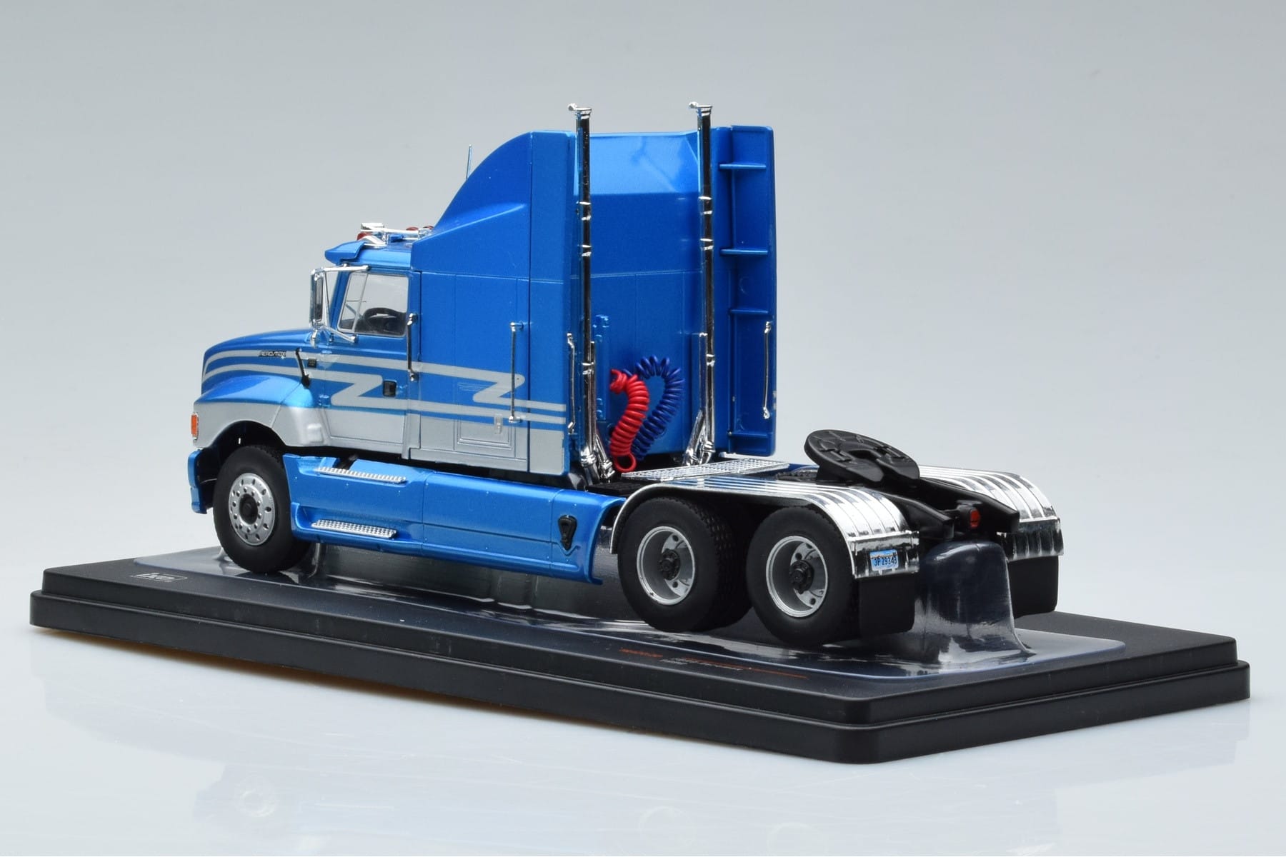 Ford Aeromax Blå IXO 1:43 TR127 Metall — bild 5 av 6