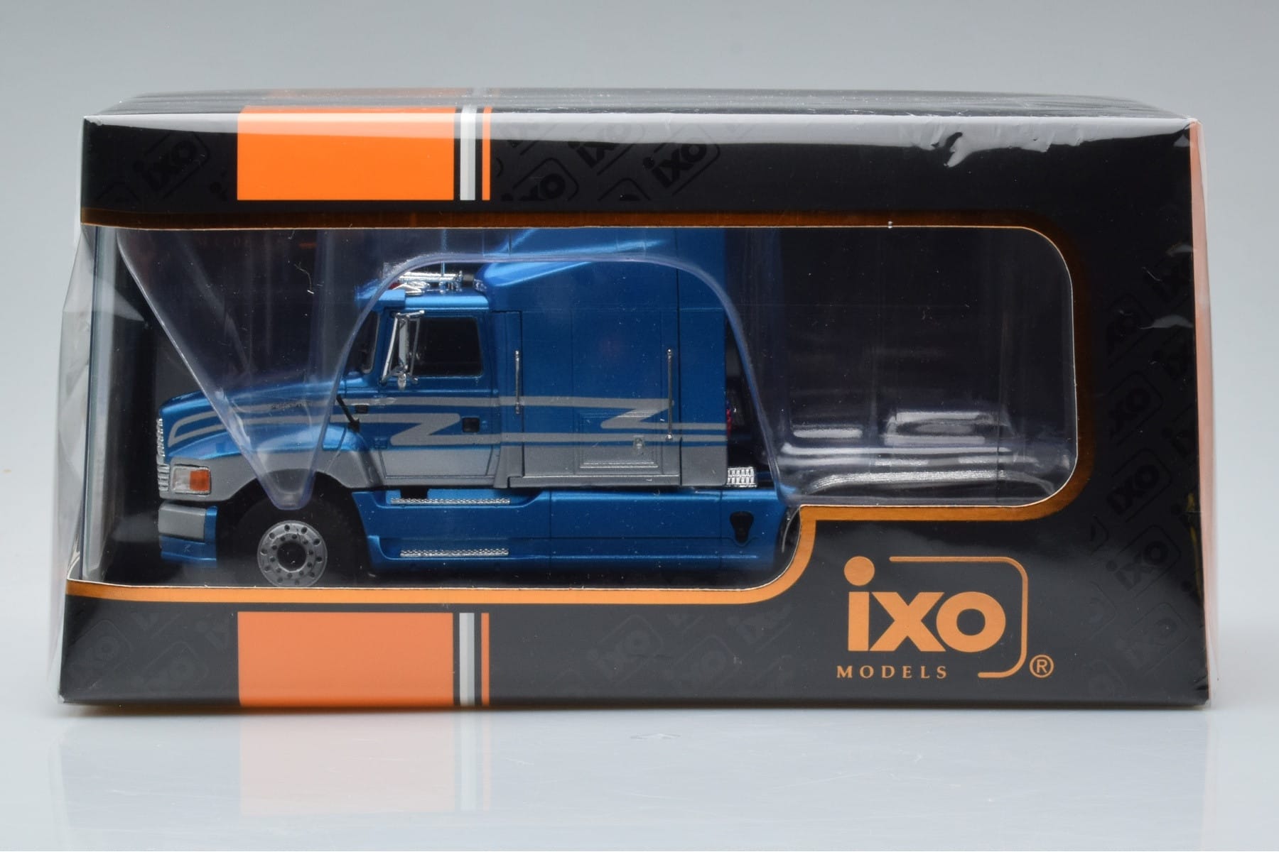 Ford Aeromax Blå IXO 1:43 TR127 Metall — bild 6 av 6