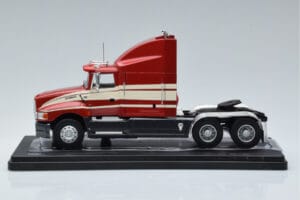 Ford Aeromax Röd IXO 1:43 TR108 Metall — bild 3 av 6