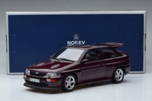 Ford Escort RS Cosworth Lila Norev 1:18 182778 Metall — bild 6 av 6