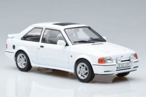 Ford Escort Mk4 RS Turbo S Vit MCG 1:18 MCG18271 Metall — bild 4 av 6