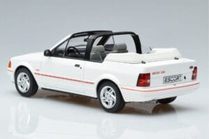 Ford Escort Mk4 XR3i Cabriolet Otto 1:18 OT398 Resin — bild 5 av 6