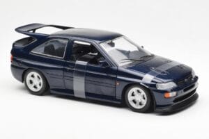 Ford Escort RS Cosworth Blå Metallic UT Models 1:18 180082101-R1 Metall — bild 6 av 6