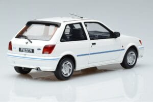Ford Fiesta Mk3 XR2i Otto 1:18 OT967 Resin — bild 2 av 6