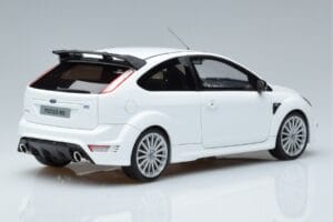 Ford Focus RS Mk2 Vit Otto 1:18 OT977 Resin — bild 2 av 6