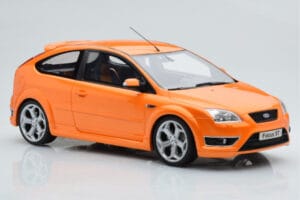 Ford Focus Mk2 ST 2.5 Electric Orange Otto 1:18 OT961 Resin — bild 4 av 6