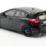 Ford Focus RS Mk3 Svart Otto 1:18 - image 5 of 8