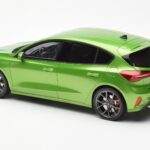 Ford Focus Mk5 ST Phase 2 Mean Grön Otto 1:18 OT450 - image 5 of 6