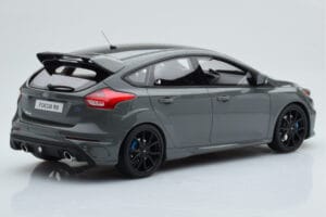 Ford Focus RS Mk3 Stealth Grå Otto 1:18 OT779 Resin — bild 2 av 6
