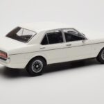 Ford Granada Mk1 Vit MCG 1:18 MCG18395 - image 2 of 6