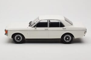 Ford Granada Mk1 Vit MCG 1:18 MCG18395 Metall — bild 3 av 6