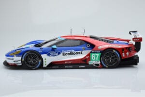 Ford GT Chip Ganassi Racing UK #67 M. Franchitti / A. Priaulx / H. Tincknell 24 Hours of Le Mans 2016 Minichamps 1:18 1551686 — bild 3 av 6