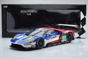 Ford GT Chip Ganassi Racing UK #67 M. Franchitti / A. Priaulx / H. Tincknell 24 Hours of Le Mans 2016 Minichamps 1:18 1551686 — bild 6 av 6