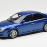 Ford Mondeo ST220 Performance Blå Otto 1:18 OT448